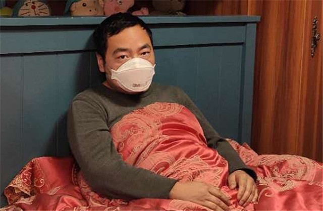 【高光“疫”事】感染不敢回家、排隊等床位、開水兌米飯—— 趙東：帶著希望和愛 戰斗在春天里